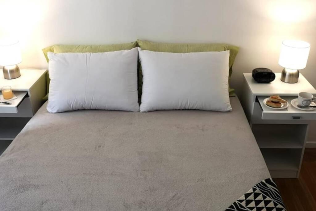 Ferienwohnung 2 Ambientes En Almagro En Av Corrientes Para 2 Personas Buenos Aires Exterior foto